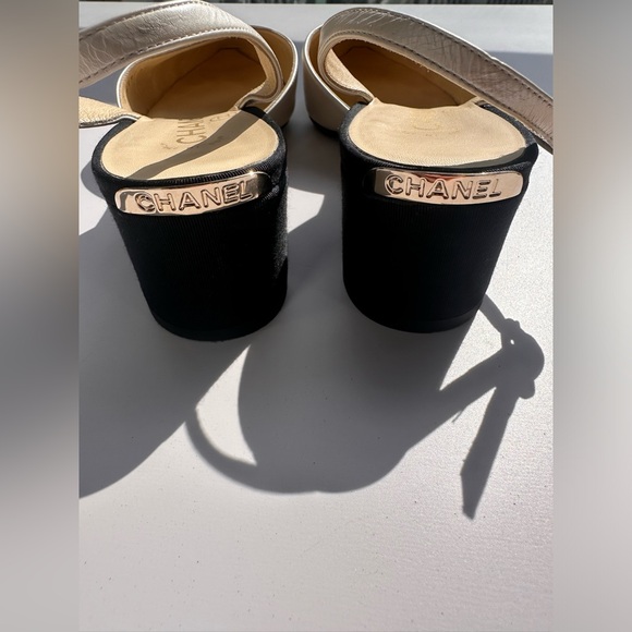 CHANEL metallic Slingback heel. Perfect condition. - Picture 16 of 16